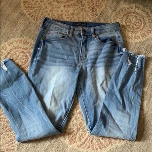 Aeropostal ankle cut jeans